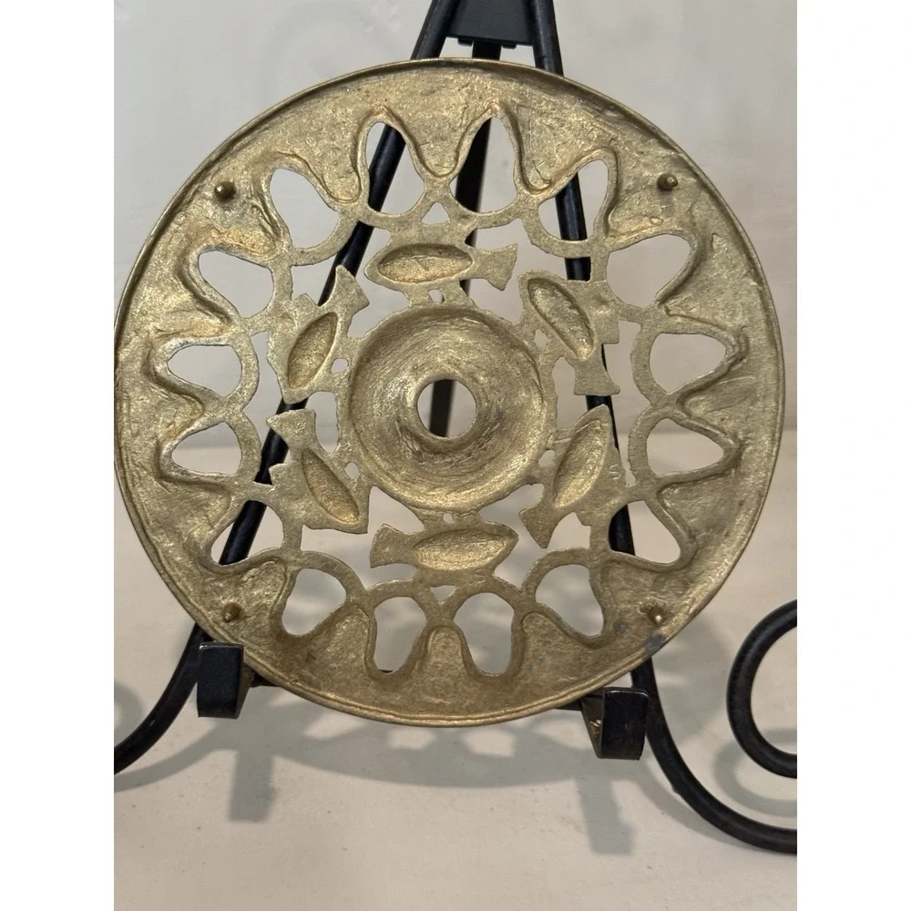 Vintage Brass Trivet Round Fish Design Hot Pot Holder Kitchen Decor Stamped
